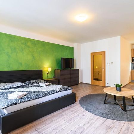 Pilsner Apartments Plzeň Buitenkant foto